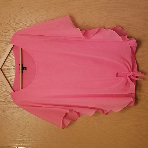 AGB Tops - AGB ladies popover butterfly top shirt size Large coral pink